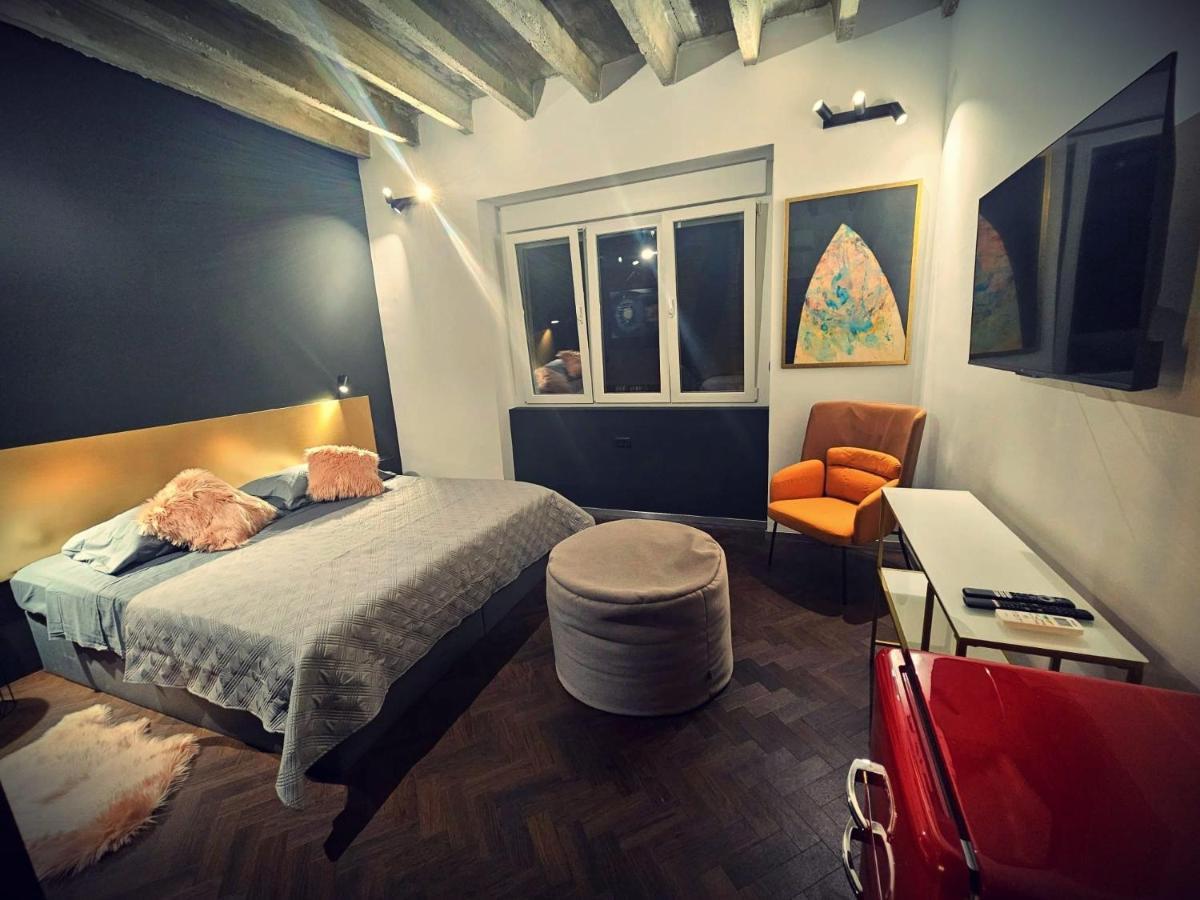 Booza 69 Luxury Rooms Split Bagian luar foto