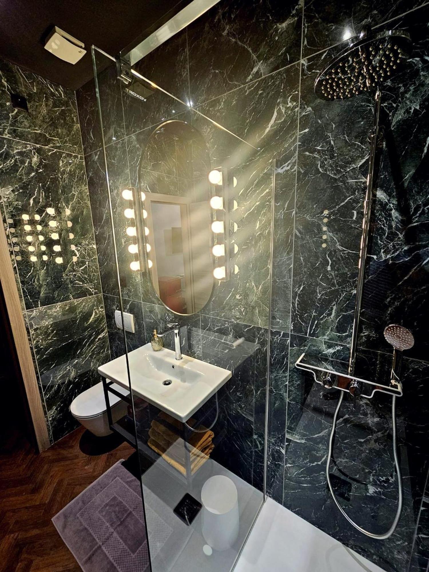 Booza 69 Luxury Rooms Split Bagian luar foto